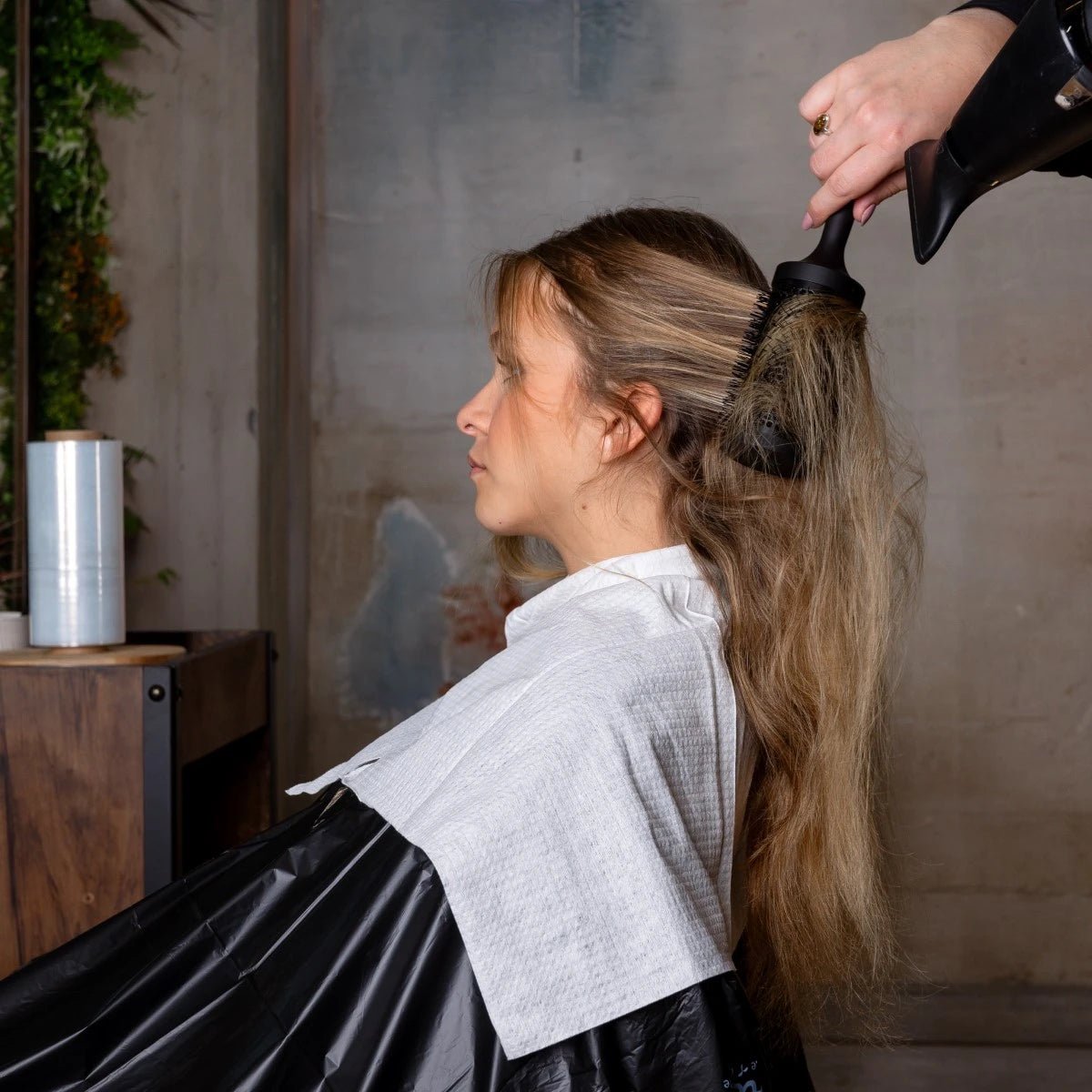 SERVIETTE DE COIFFURE JETABLE ÉCOLOGIQUE 80X45CM - Biowels® Suisse